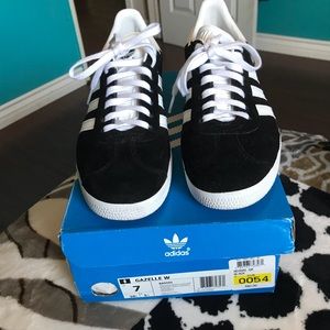 Black Adidas Gazelles